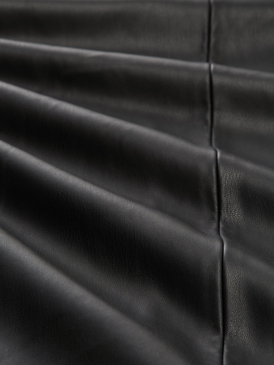 culotte-hose in lederoptik