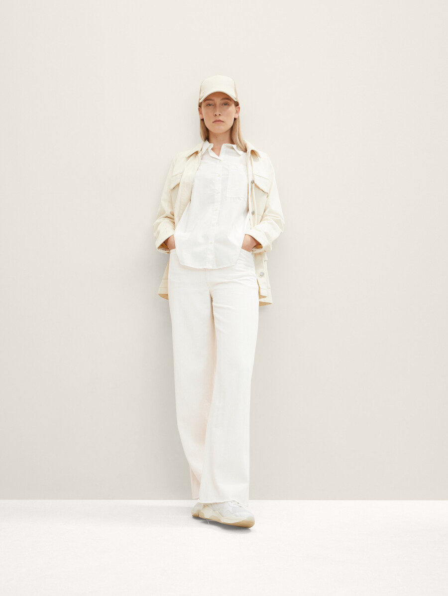 bluse mit aufgesetzter brusttasche