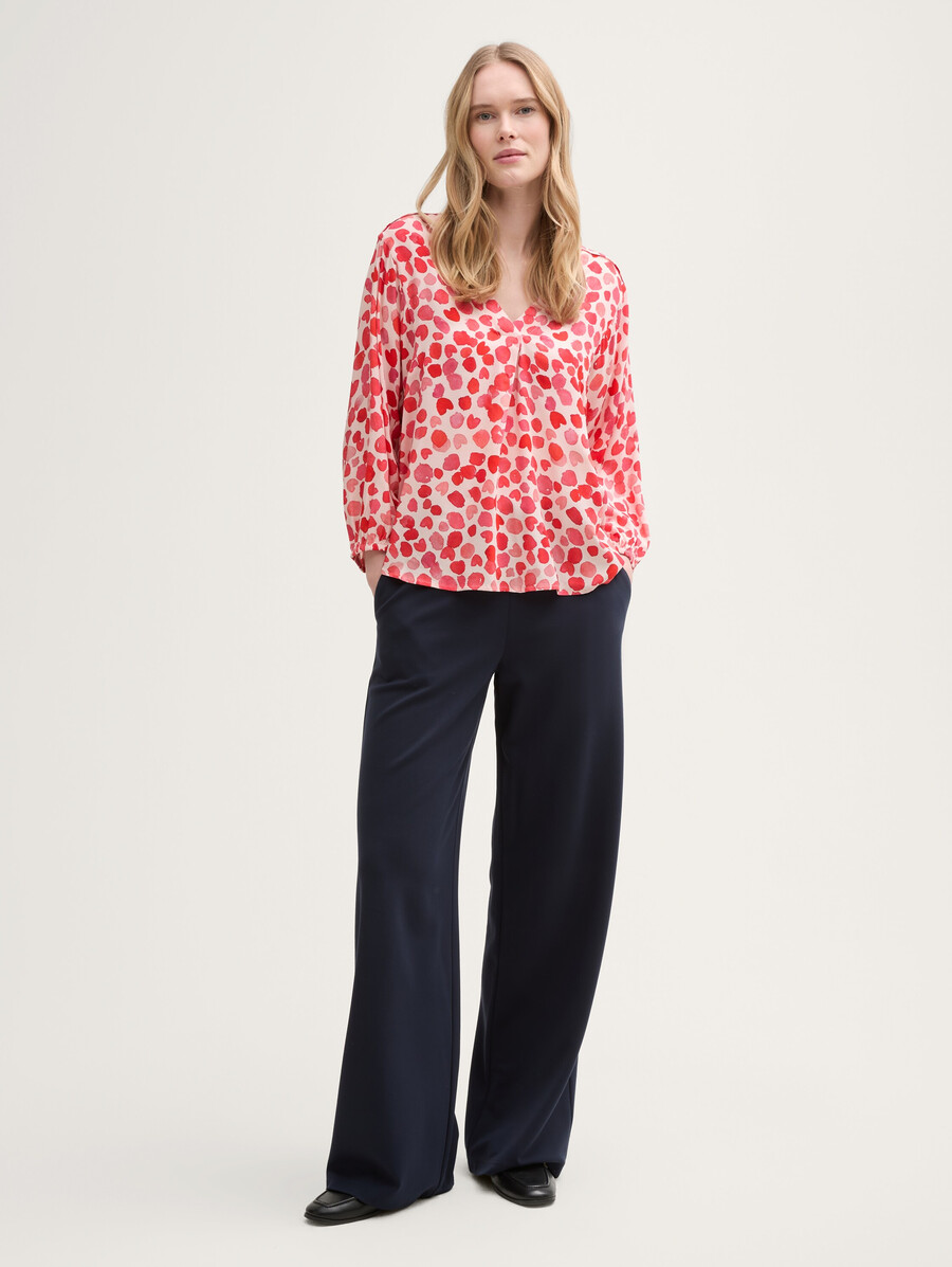 bluse mit v-ausschnitt