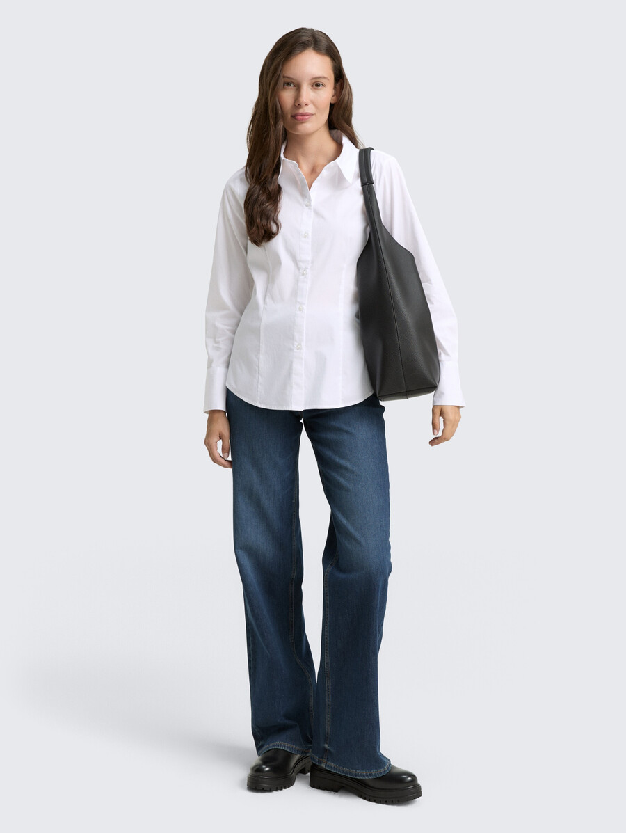 figurbetonte popeline-bluse