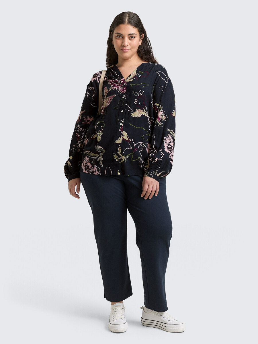 plus size – locker geschnittene bluse mit blumenmuster