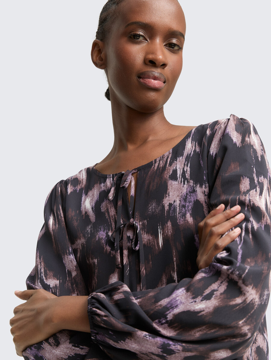 locker geschnittene bluse mit schleifendetails
