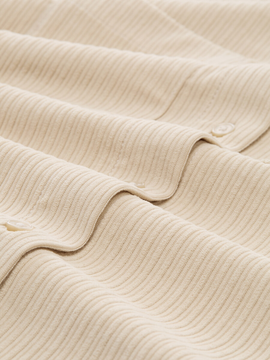 locker geschnittene cordbluse