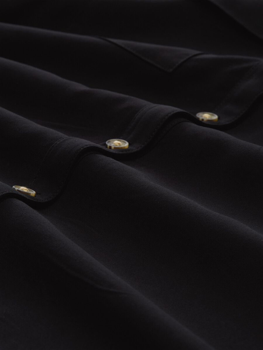 bluse mit brusttaschen