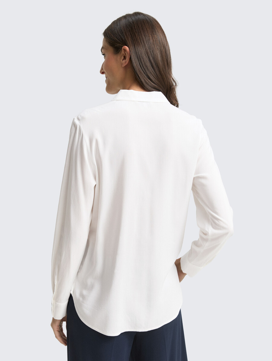 bluse mit brusttaschen