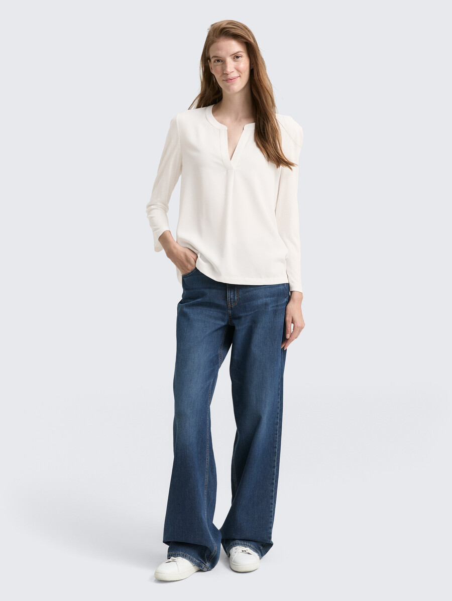 henley-langarmhemd aus einem materialmix