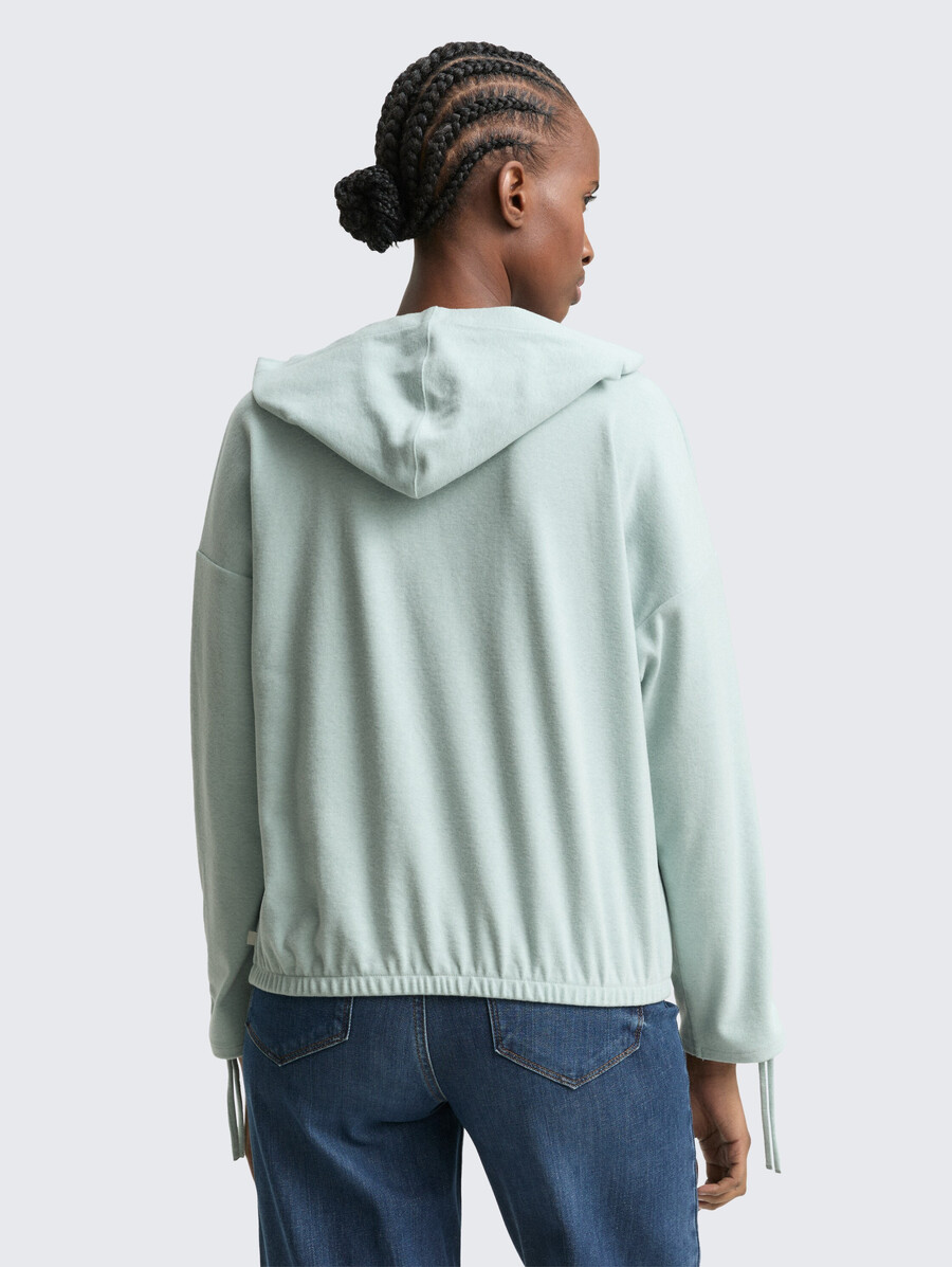 locker geschnittenes langarmshirt mit kapuze