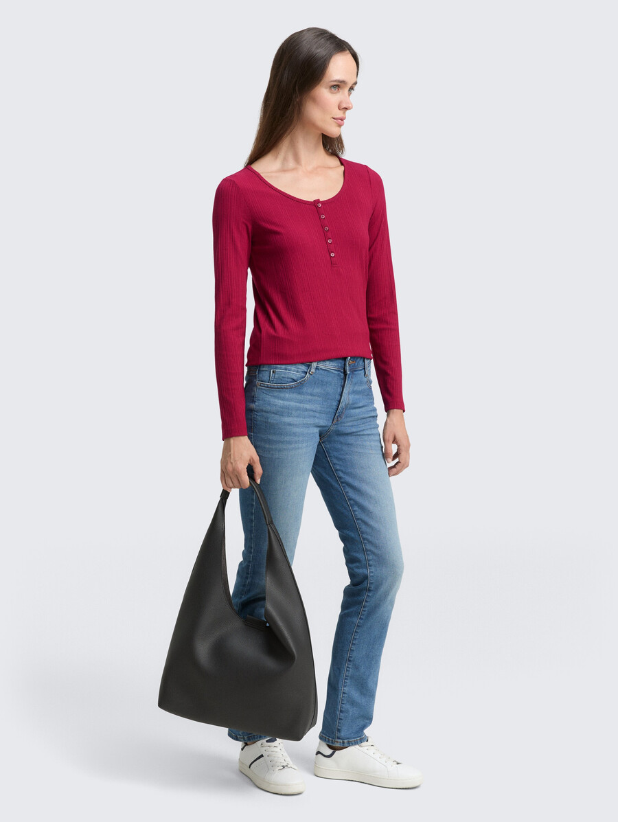 schmal geschnittenes henley-langarmhemd