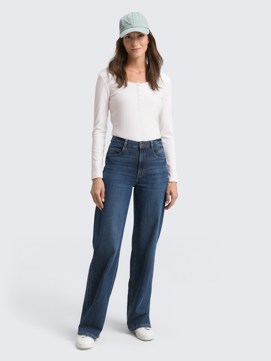 schmal geschnittenes henley-langarmhemd