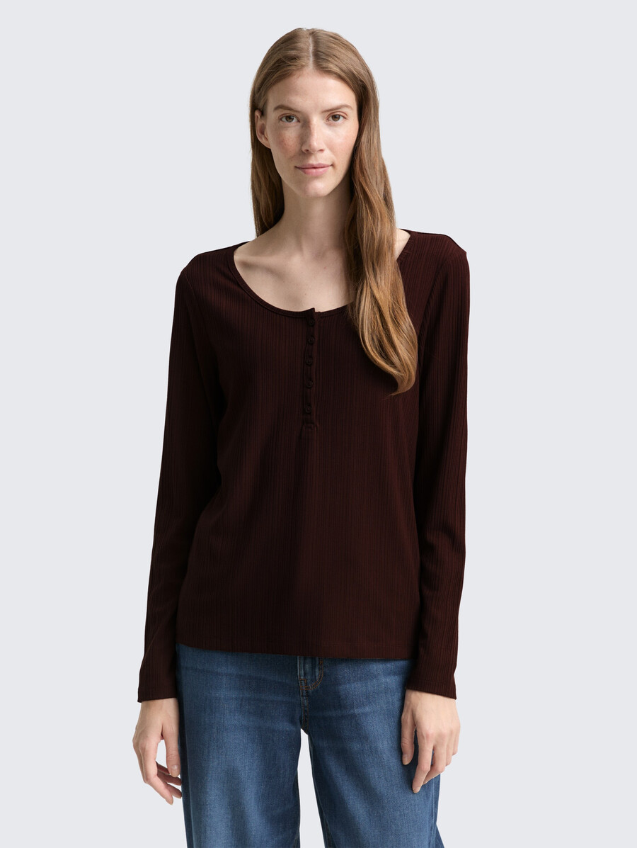 schmal geschnittenes henley-langarmhemd