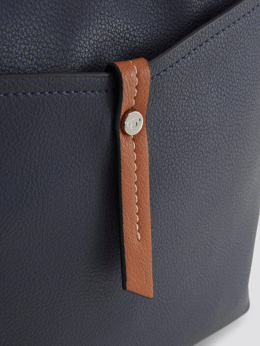 ttnovara m schultertasche mit außenfach