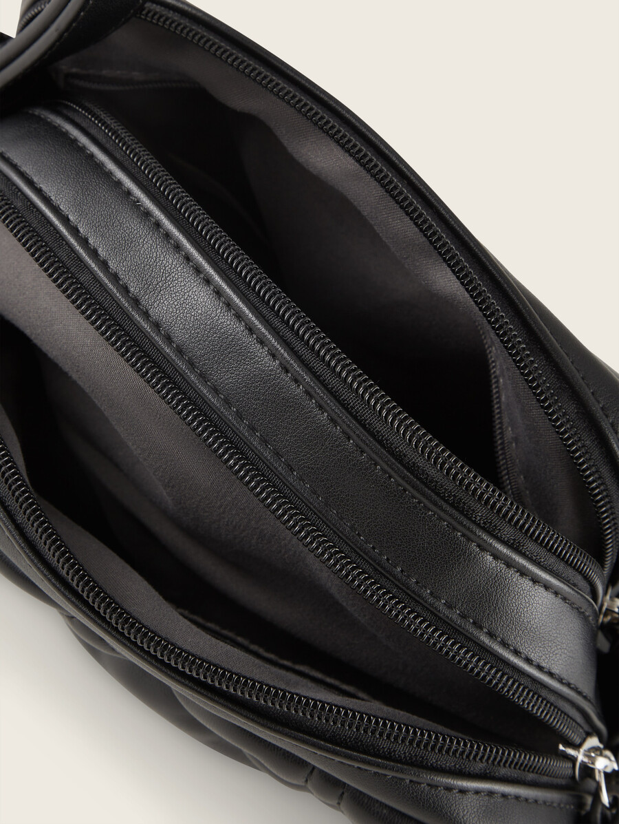 ttjuana schultertasche mit gesteppten details