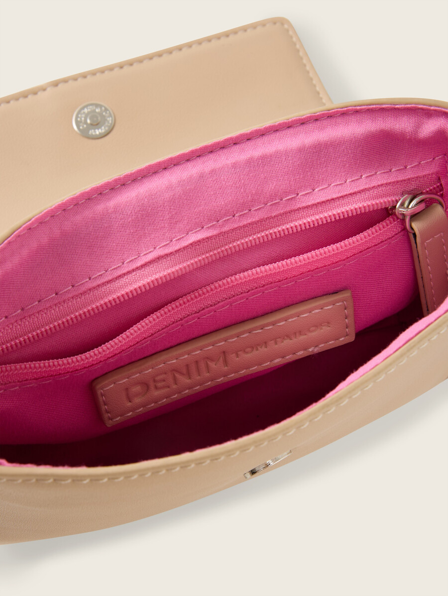 ttperiya xs schultertasche mit details in kontrastfarben