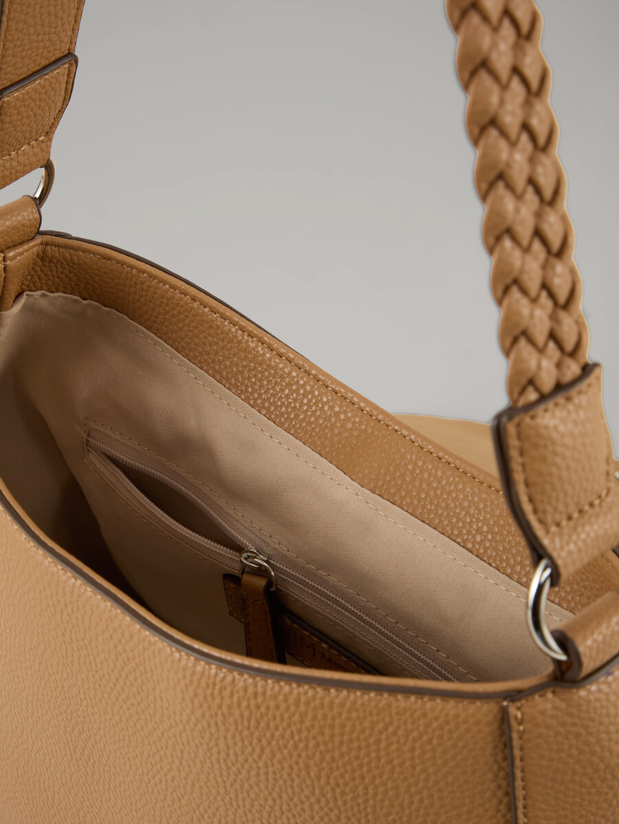 ttneda schultertasche mit geflochtenen details