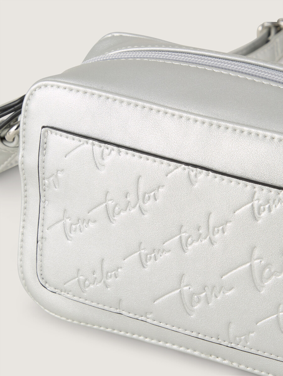ttwendi schultertasche mit geprägtem logo