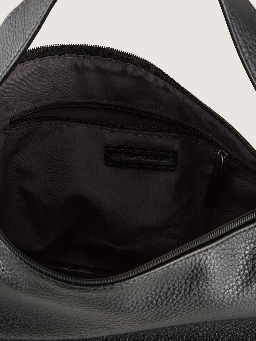 ttlissi schultertasche mit dezentem geprägtem logo