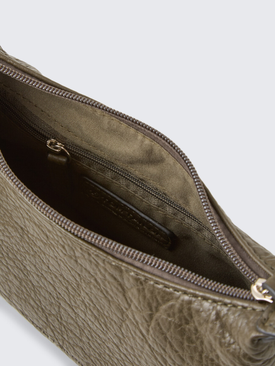 ttevelina s schultertasche aus genarbtem kunstleder