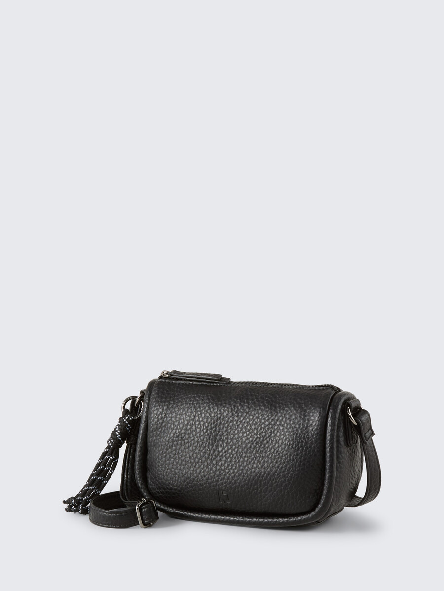 ttfinna s schultertasche mit dekorativem anhänger