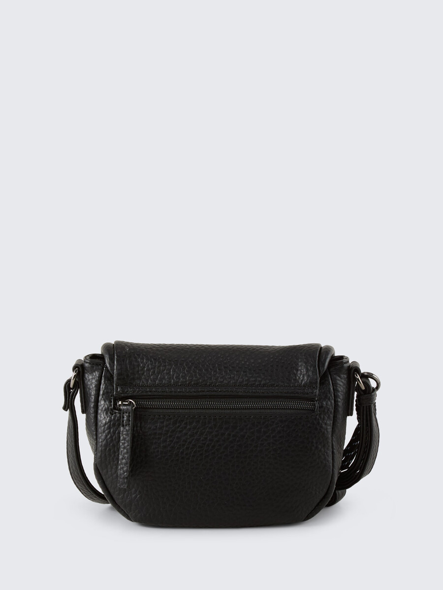 ttfinna m schultertasche mit dekorativem anhänger