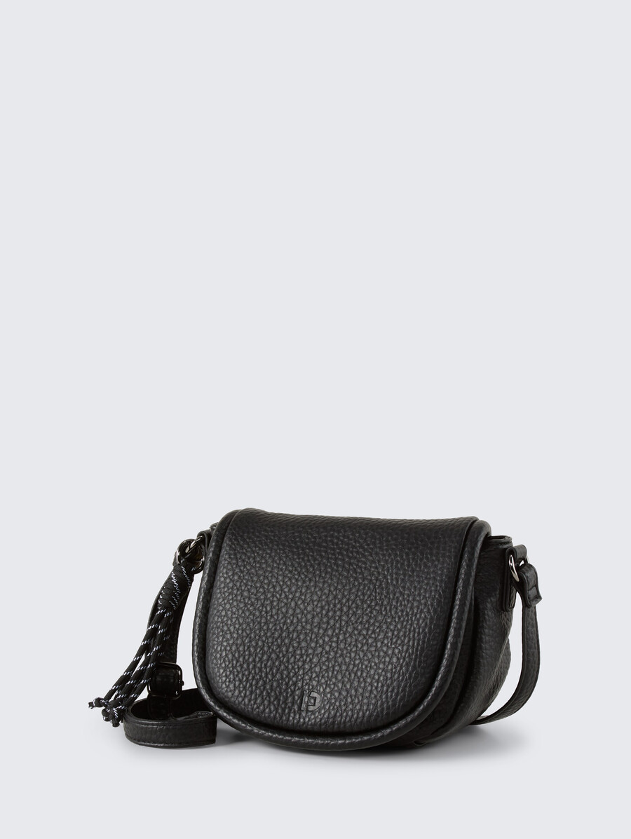 ttfinna m schultertasche mit dekorativem anhänger