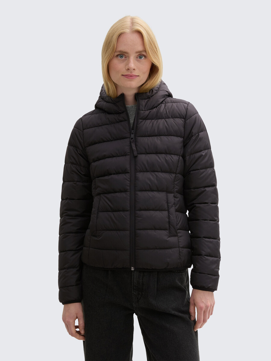 leichte steppjacke mit kapuze
