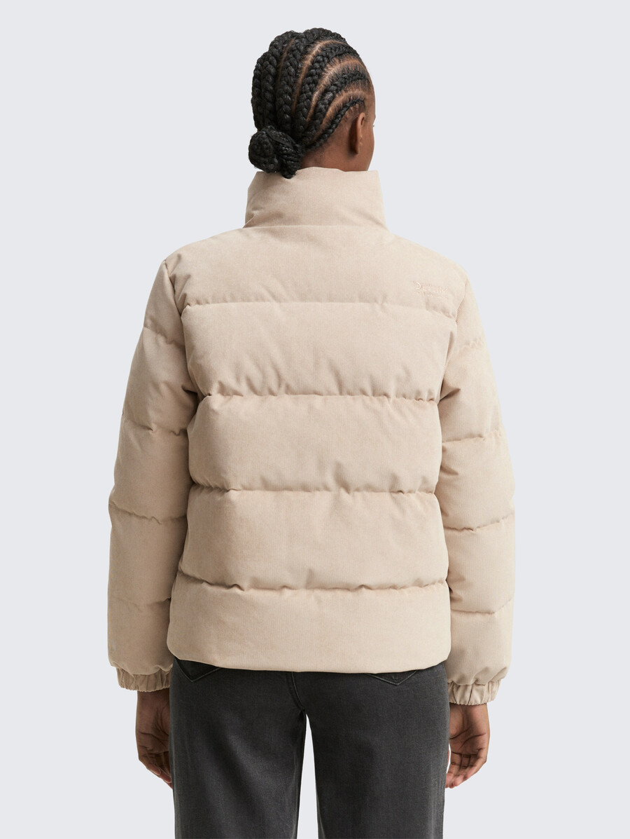 cord-steppjacke mit stehkragen