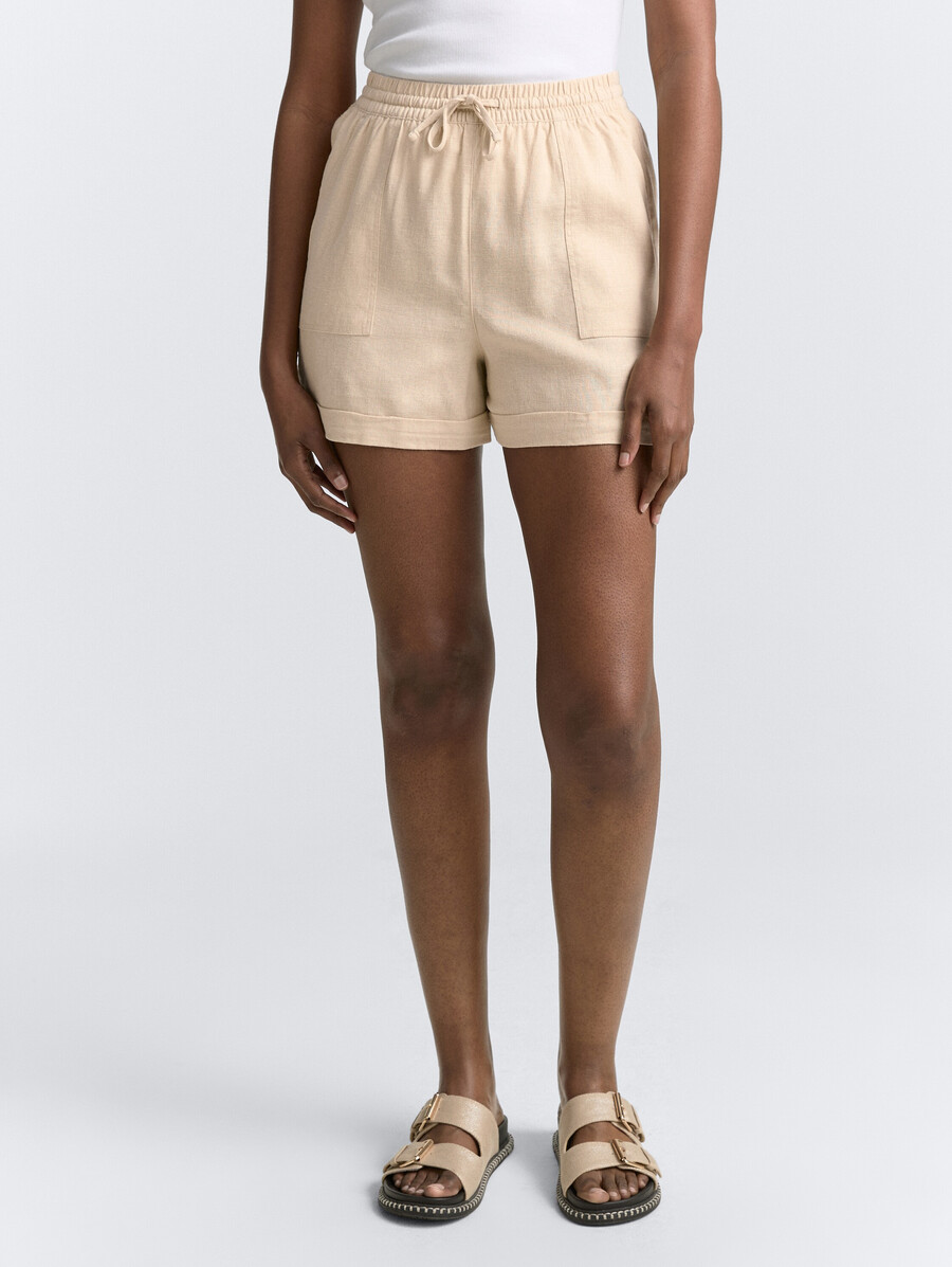 lässige shorts mit leinenanteil