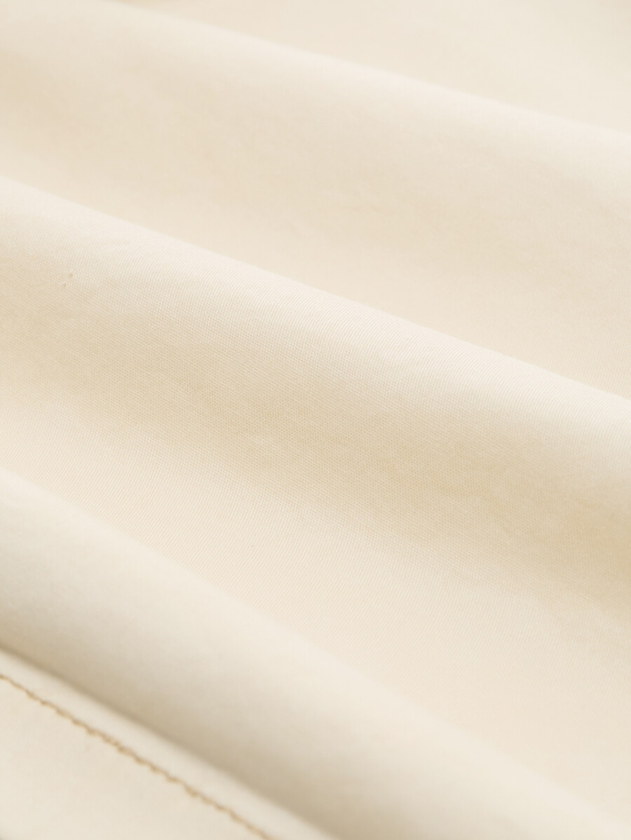 chino-bermuda-shorts mit gürtel