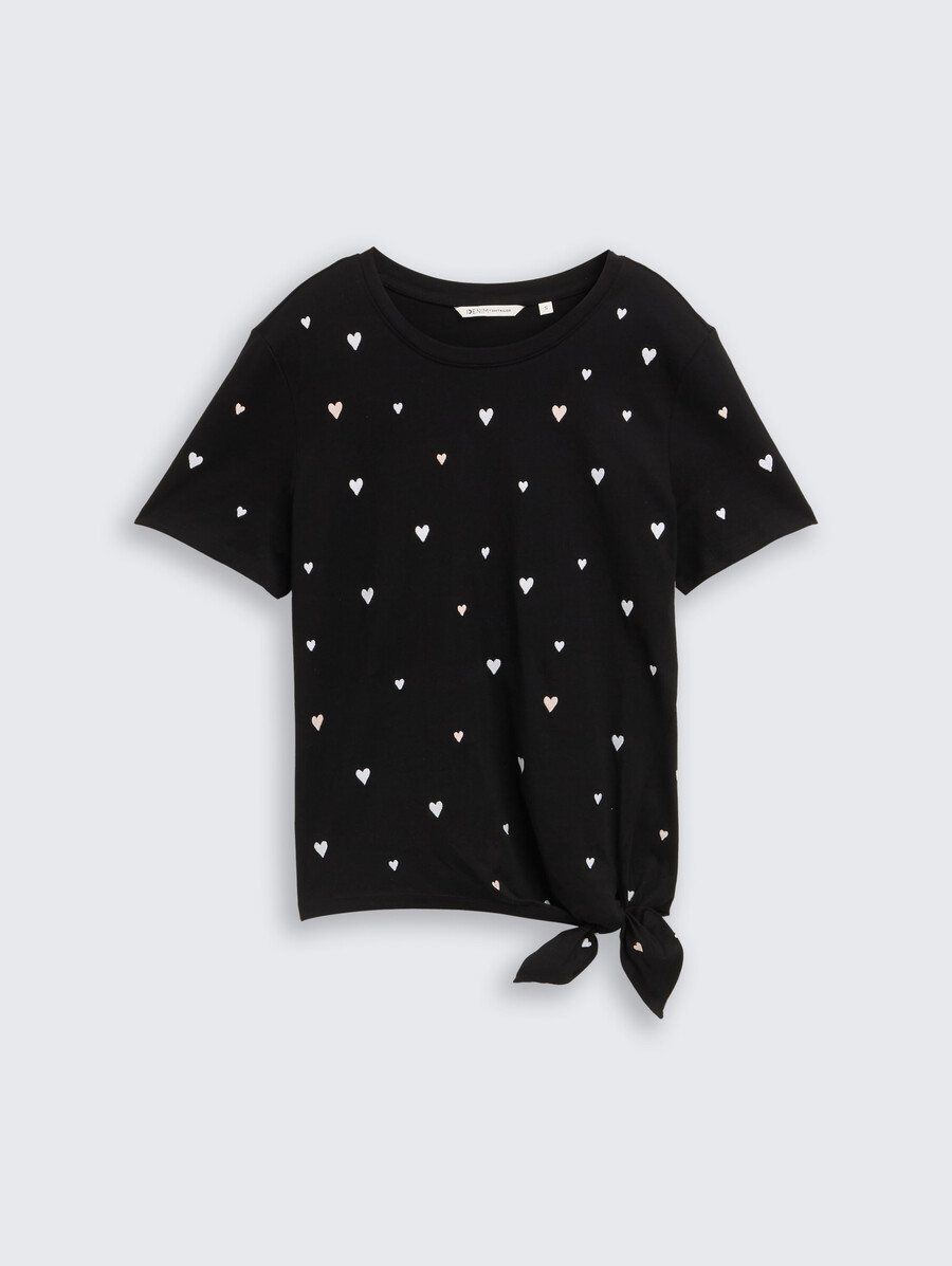 t-shirt mit herzstickerei