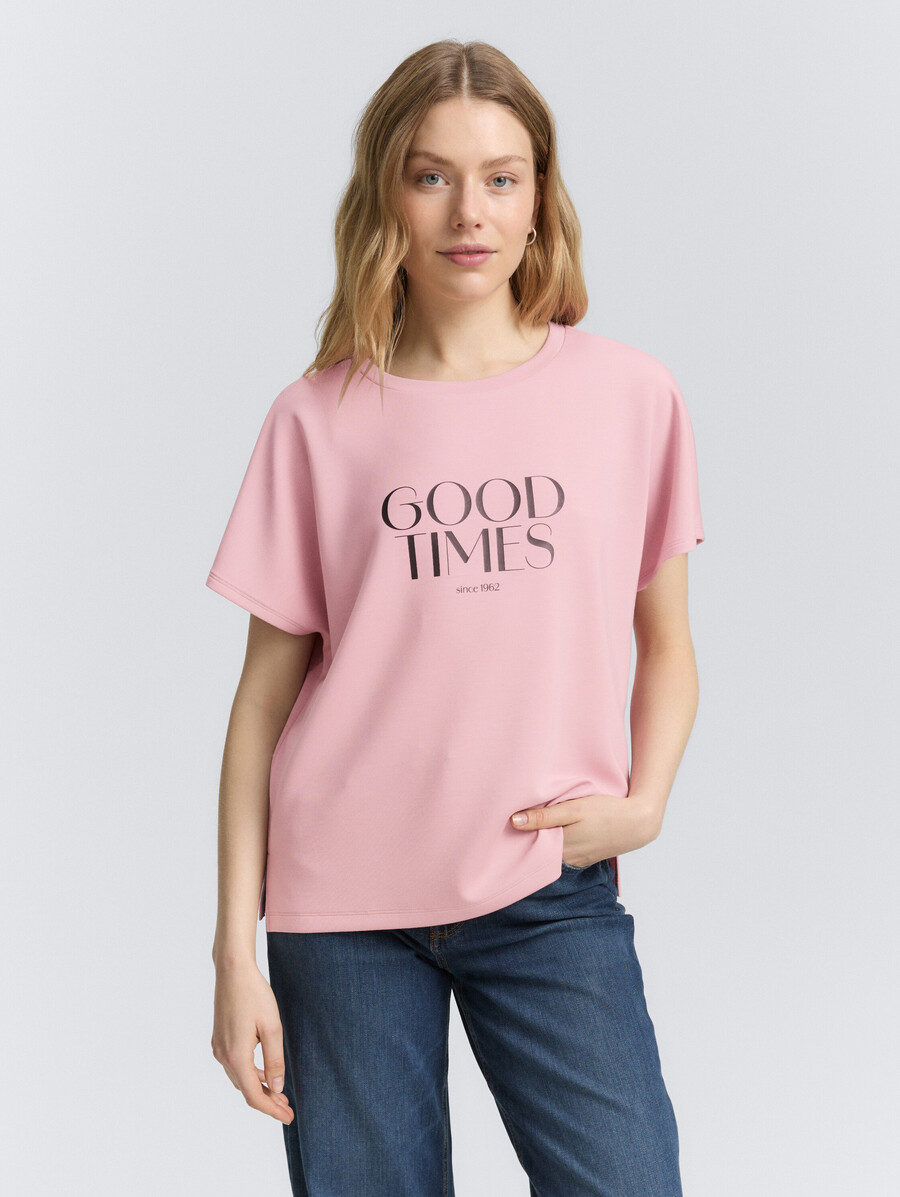 locker geschnittenes t-shirt mit aufdruck