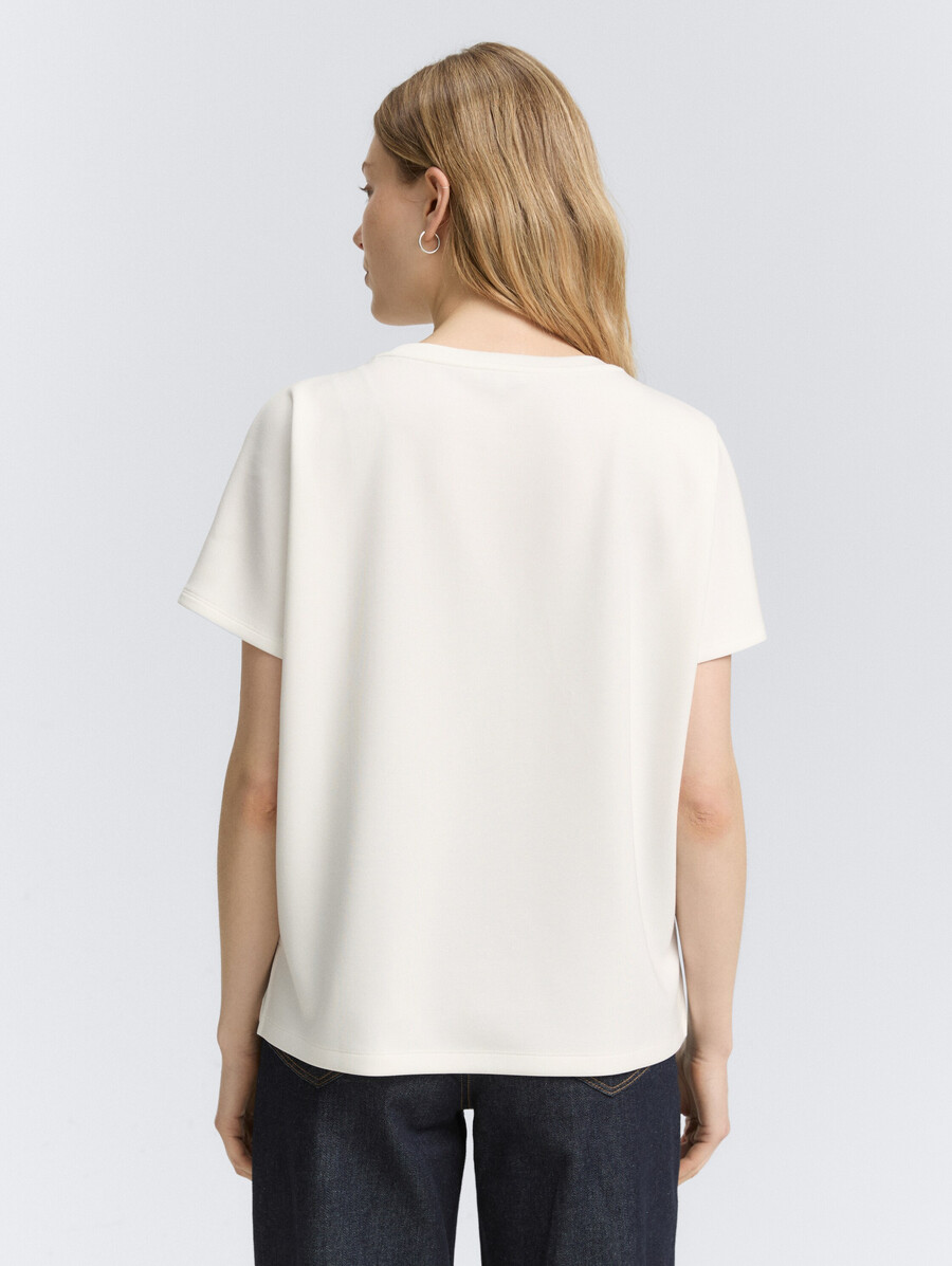 locker geschnittenes t-shirt mit aufdruck