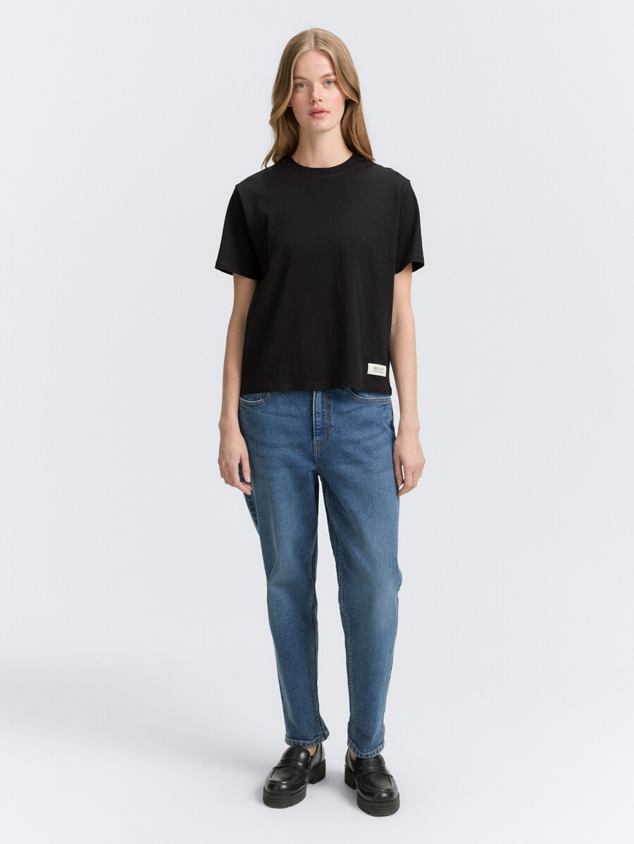 kastenförmig geschnittenes t-shirt