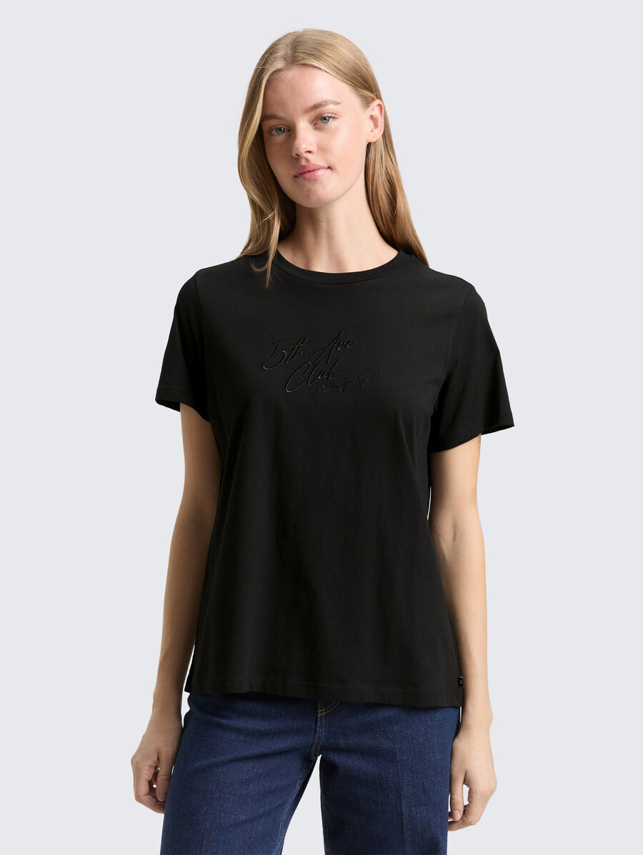 locker geschnittenes t-shirt mit glitzerstickerei