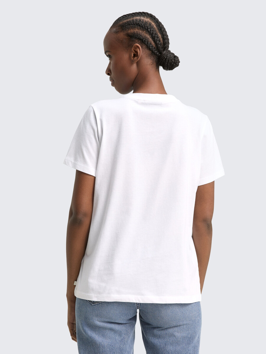 locker geschnittenes t-shirt mit glitzerstickerei