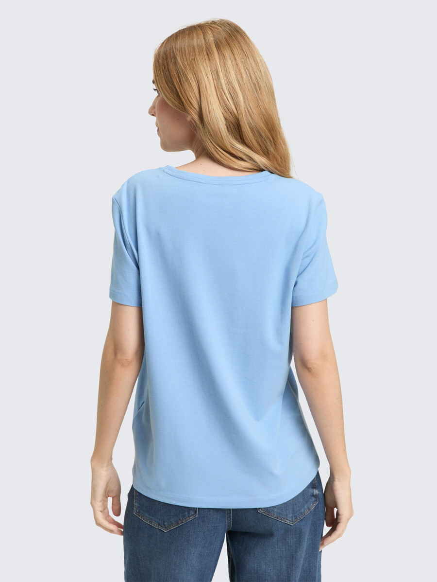 t-shirt mit blumenstickerei