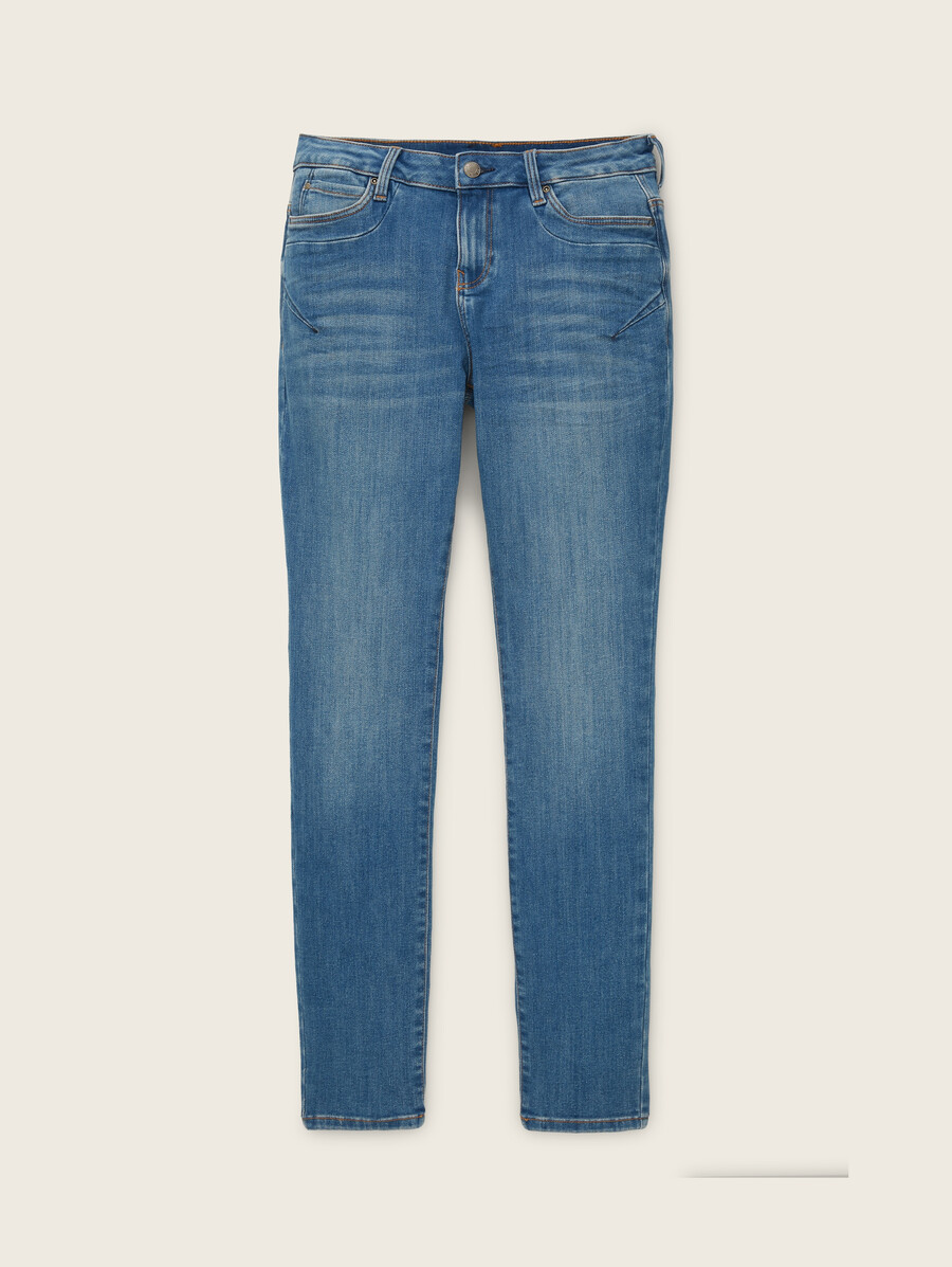 schmal zulaufende jeans