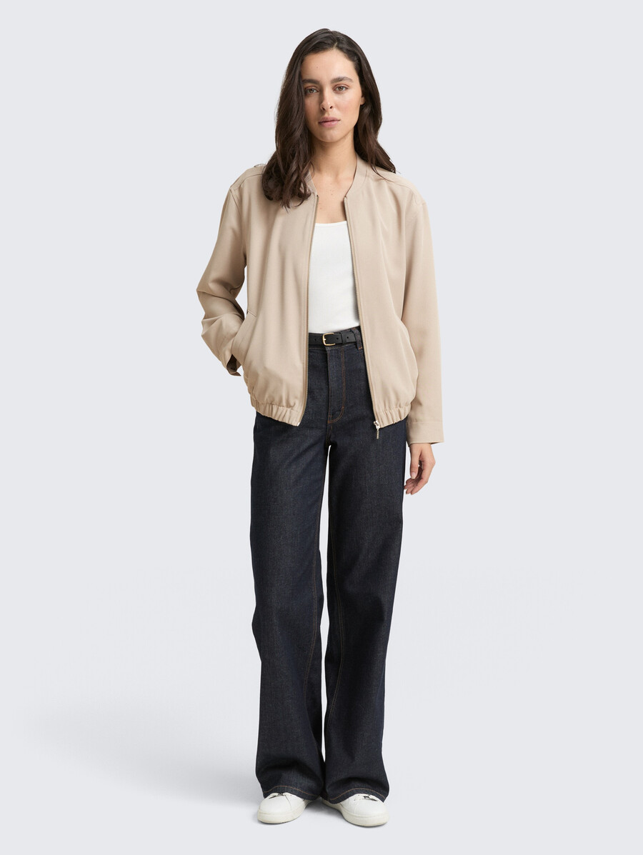 locker geschnittene blousonjacke
