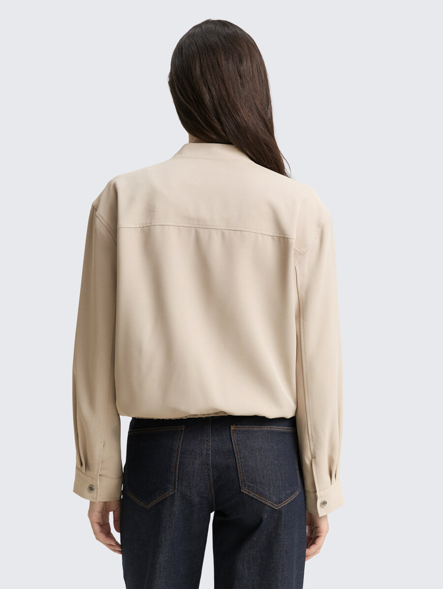 locker geschnittene blousonjacke
