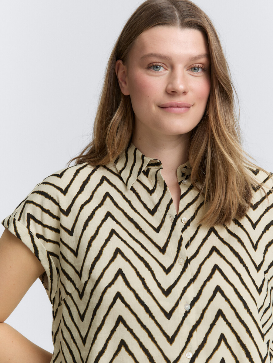 plus size – locker geschnittene bluse mit leinenanteil