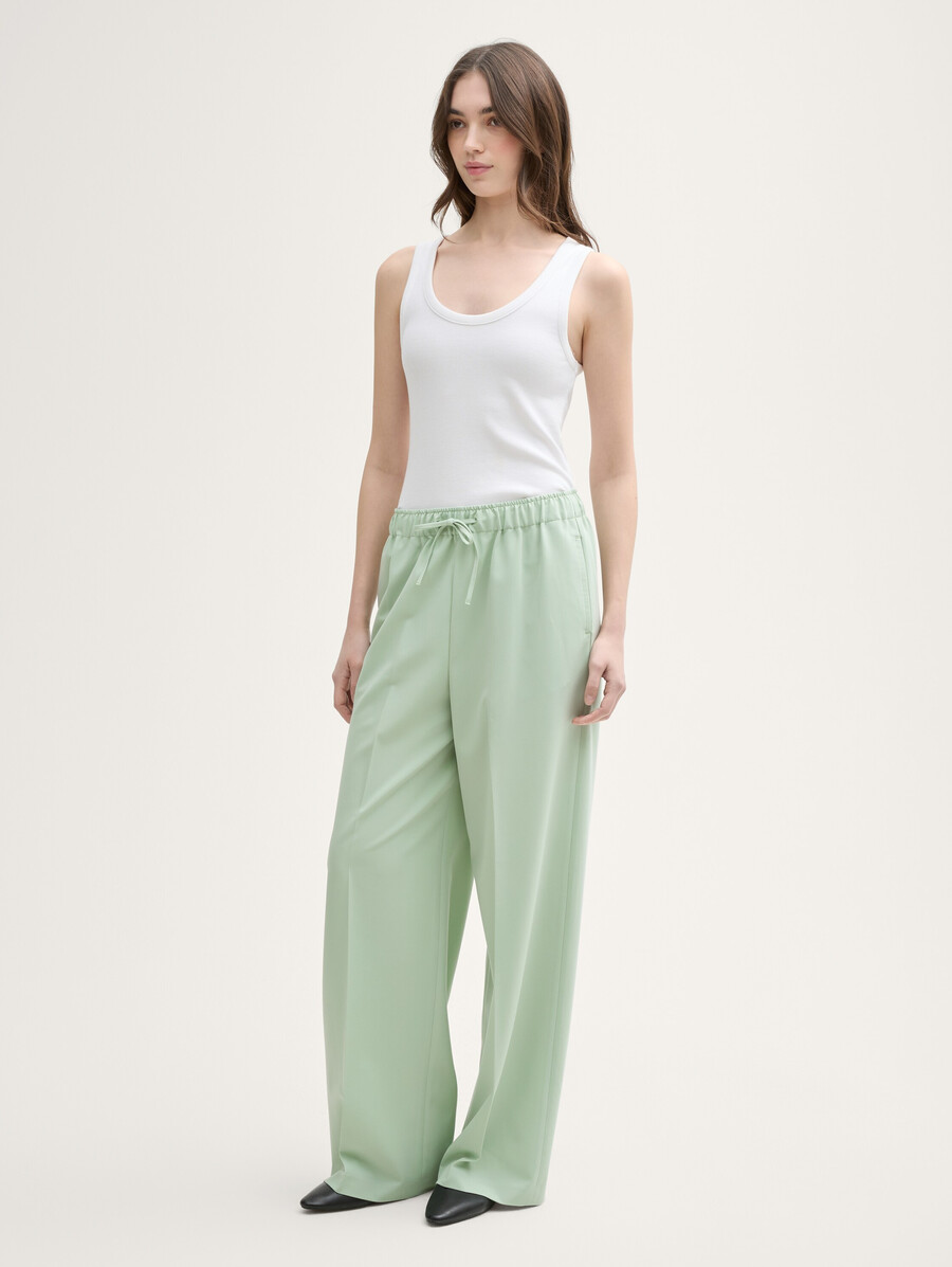 weit geschnittene hose