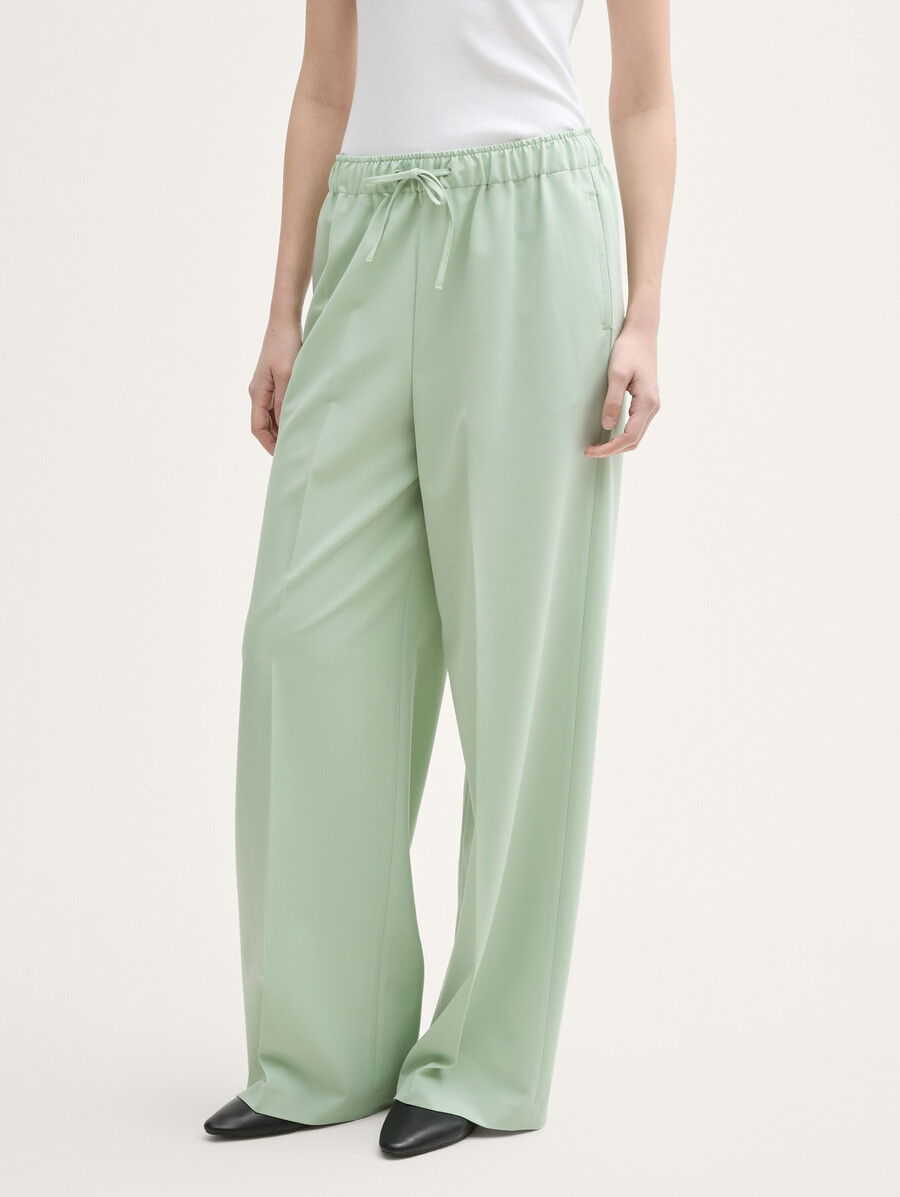 weit geschnittene hose