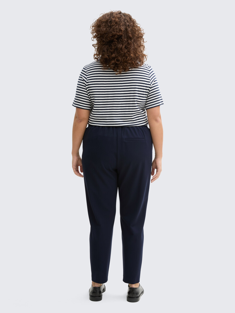 plus size – hose mit lockerer passform
