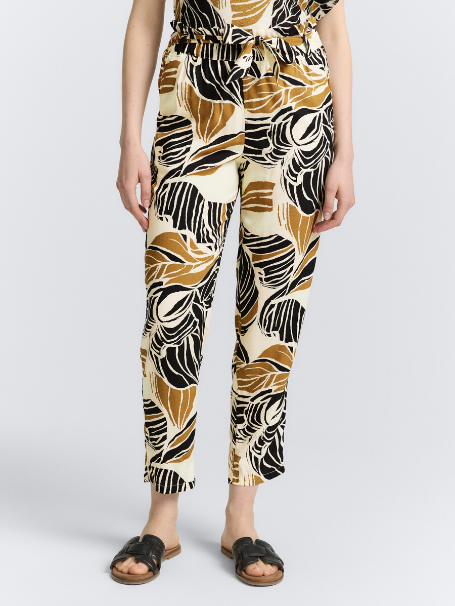 lockere schmal geschnittene paperbag-hose