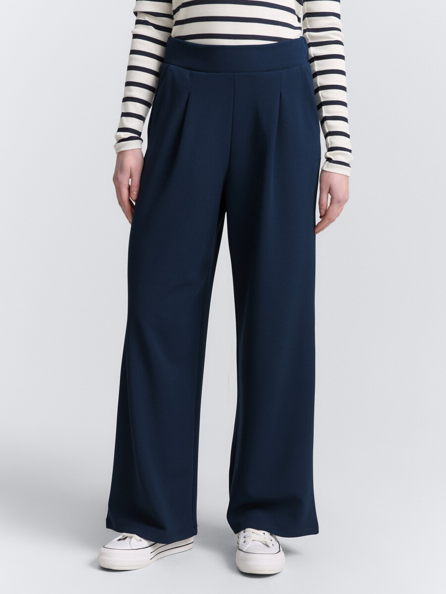 weit geschnittene hose