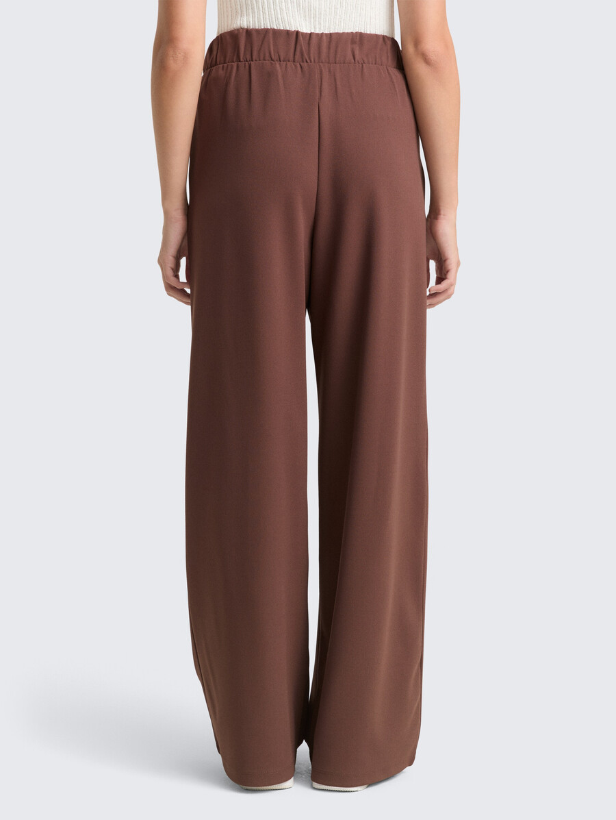 weit geschnittene hose