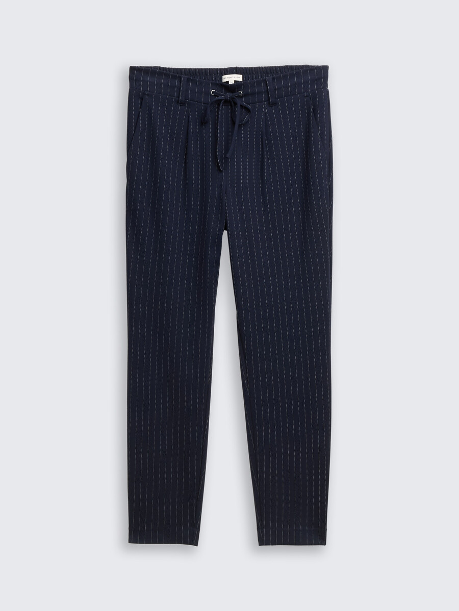 weit geschnittene hose mit nadelstreifen