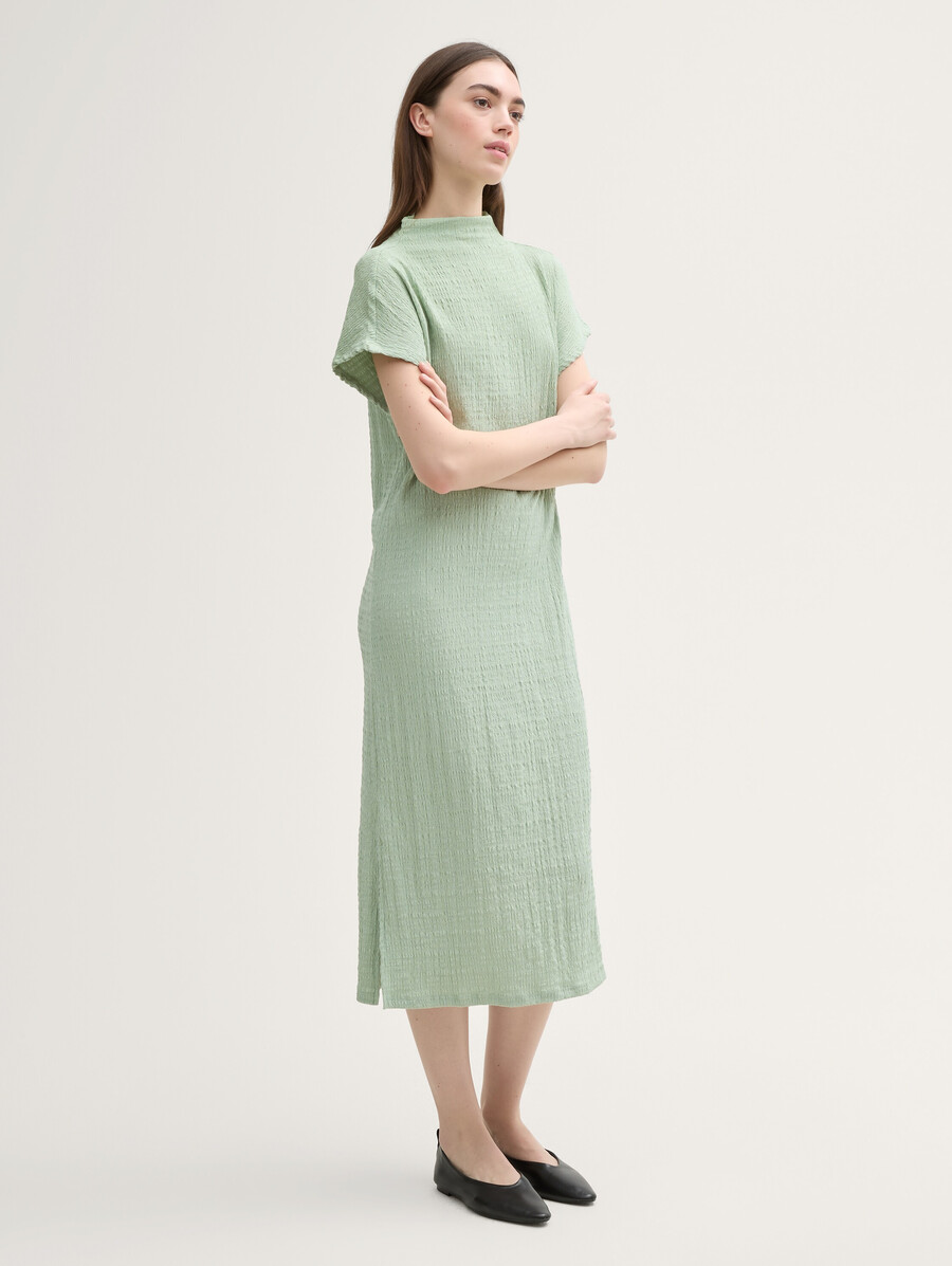 midikleid mit stehkragen