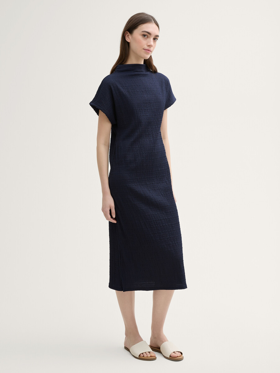 midikleid mit stehkragen