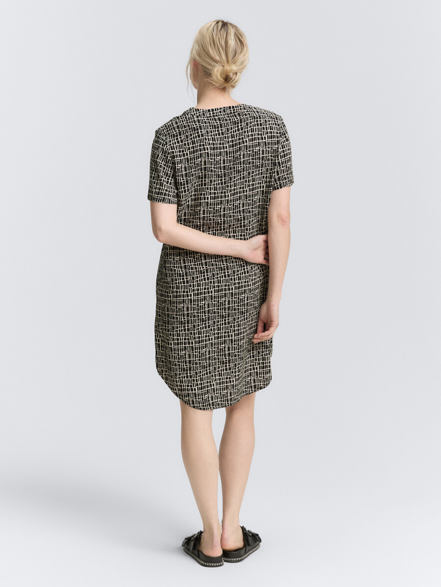 viskosekleid