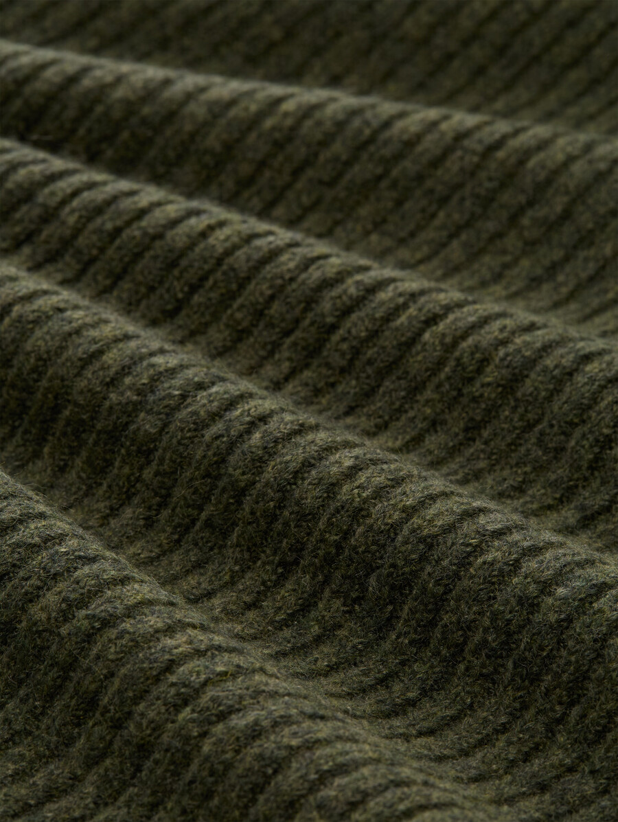 strickkleid mit stehkragen